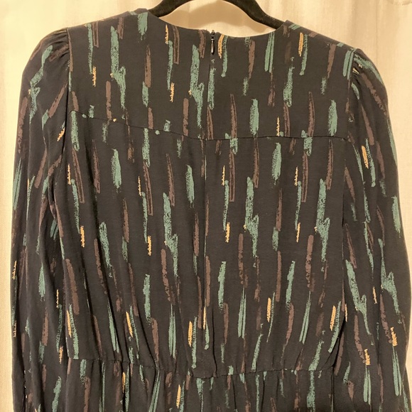 Zara Black Long Sleeved Mini Dress with Green and Gold Accent - Picture 4 of 5